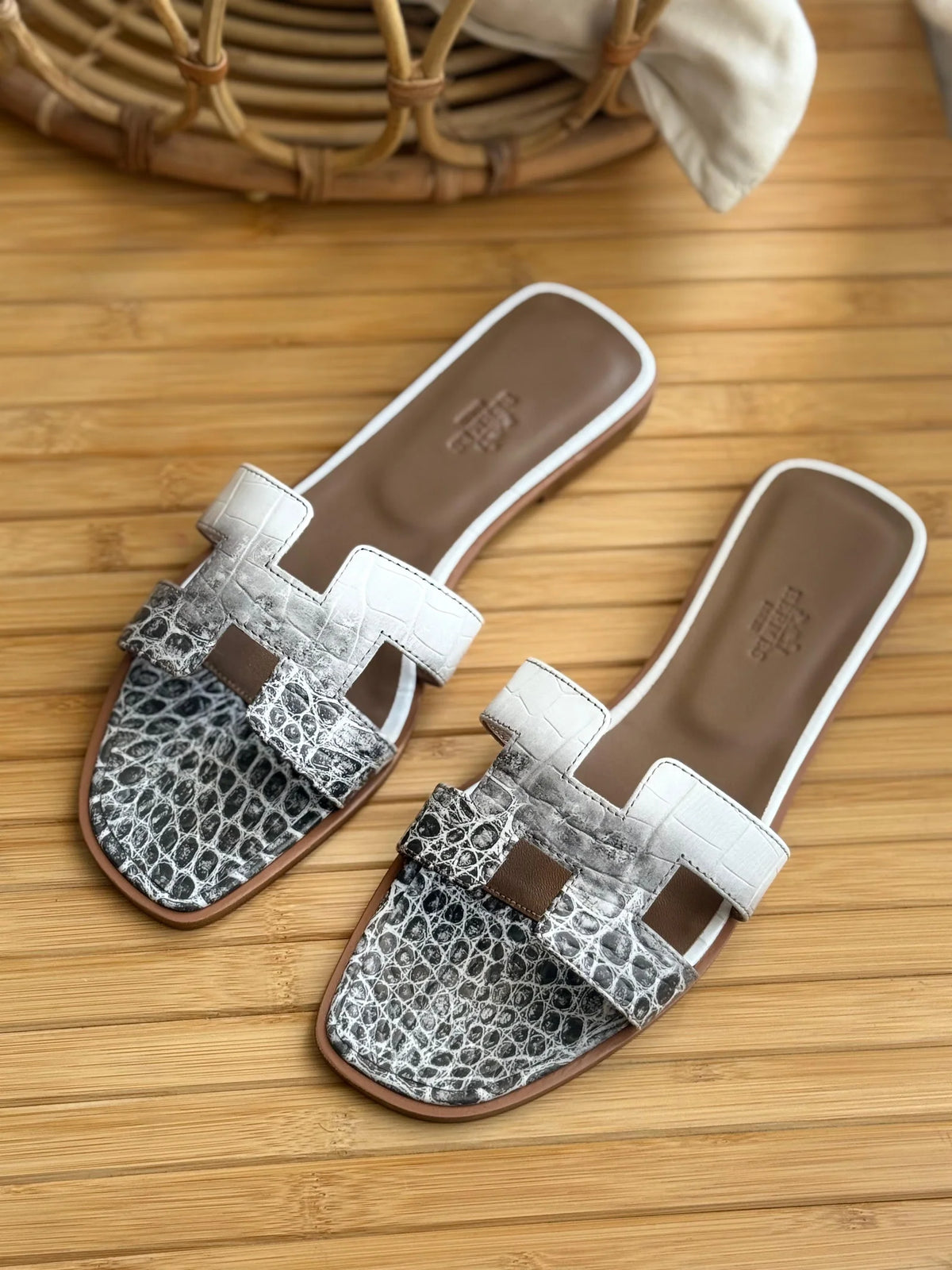 Hermes Blanc Crocodile Oran
