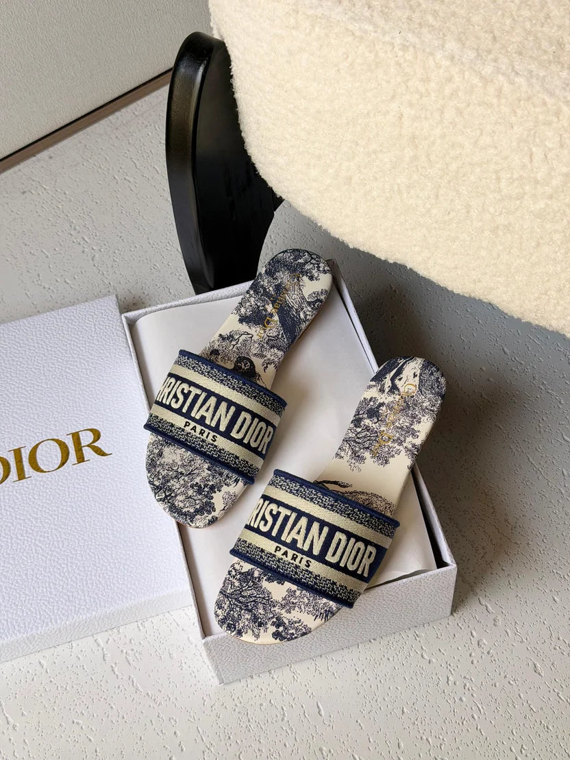 J'Adior Slingback Pump