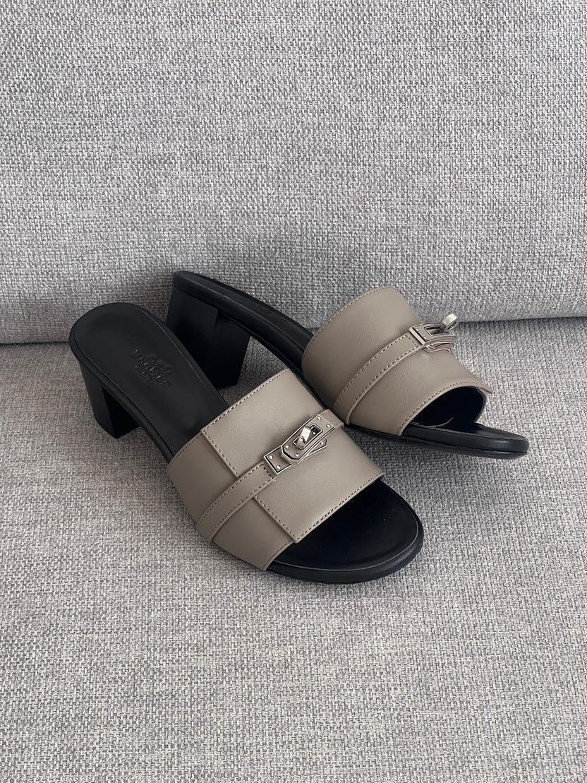 Hermes Giulia Sandals