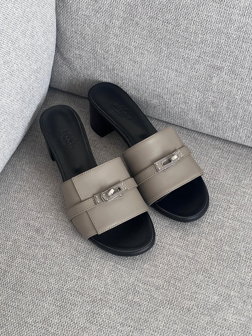 Hermes Giulia Sandals