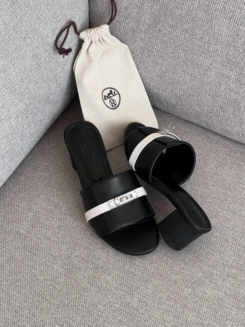 Hermes Giulia Sandals