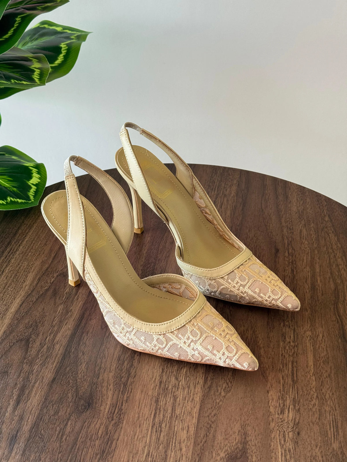J'Adior Slingback Pump