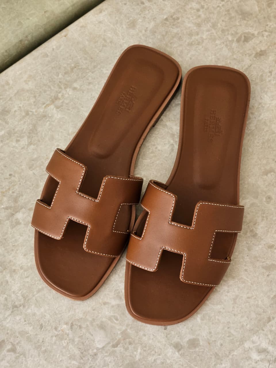 Hermes Oasis Flats