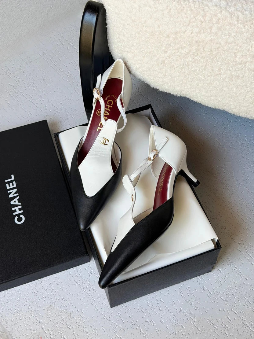 CHANEL Slingbacks - Lambskin & patent calfskin