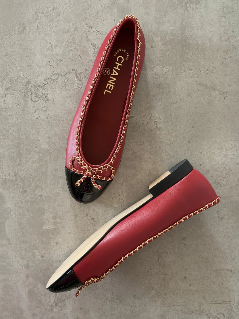 Chanel Ballerinas in Lambskin and Varnished Calfskin