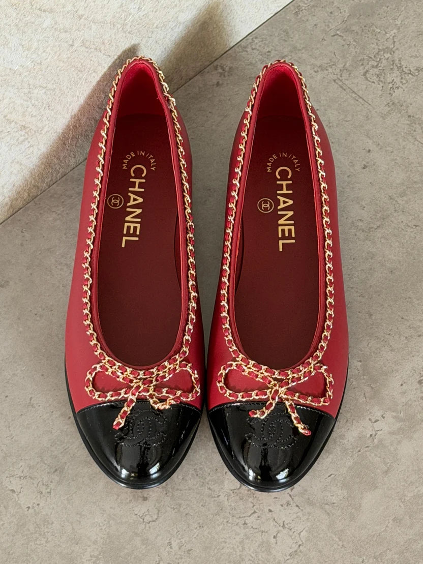 Chanel Ballerinas in Lambskin and Varnished Calfskin