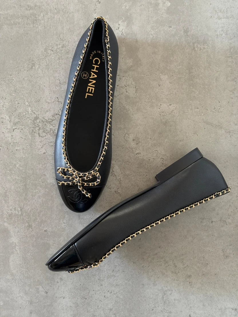 Chanel Ballerinas in Lambskin and Varnished Calfskin