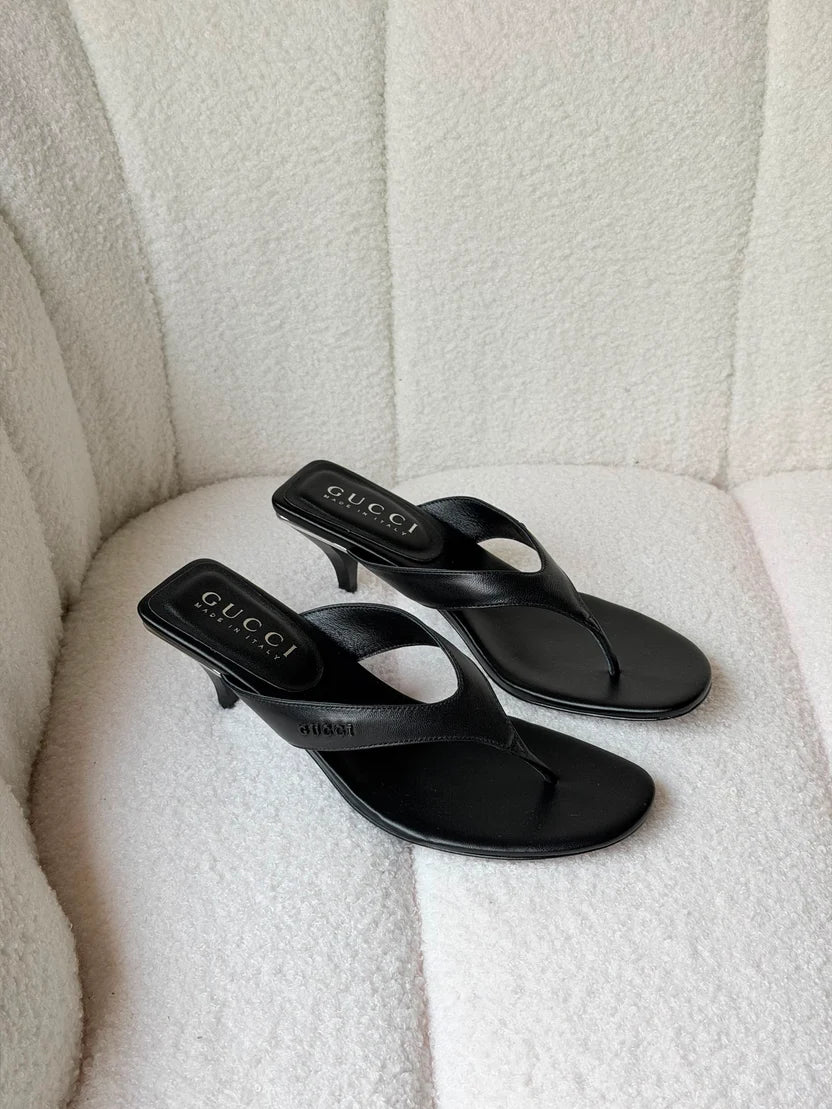 Gucci Vittoria Thong Sandals