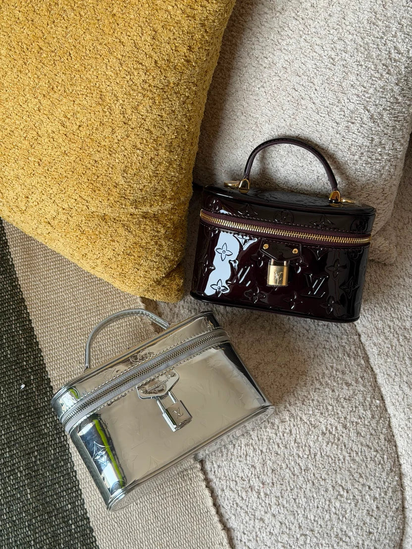 Louis Vuitton Vanity Chain Pouch Bag
