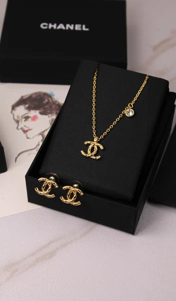 Chanel Textured Quilted CC Necklace & Earrings Set