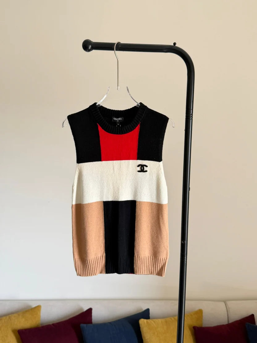 Chanel Cashmere and Wool Colorblock Knit Top