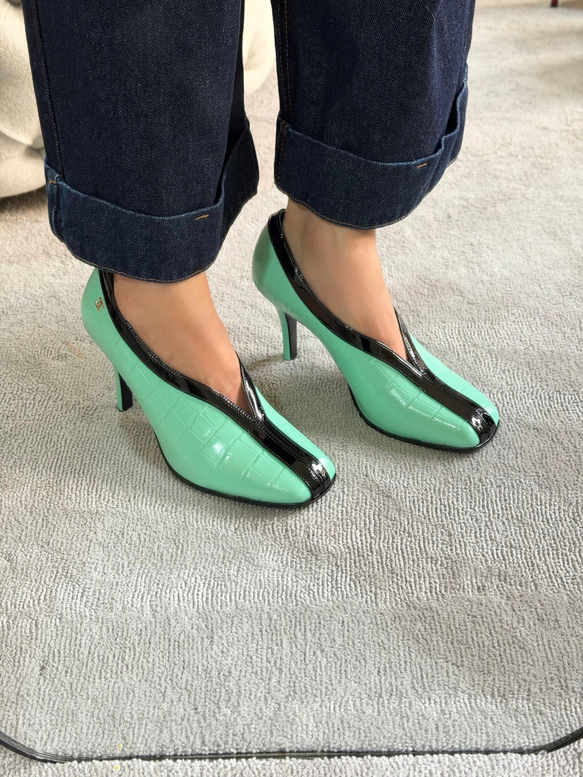 Chanel V-Cut Crocodile Embossed & Patent Calfskin Pumps