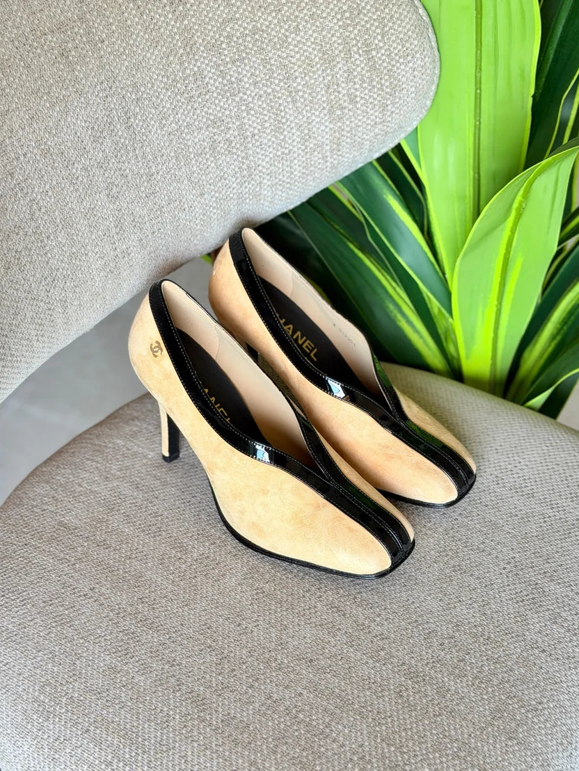 Chanel V-Cut Crocodile Embossed & Patent Calfskin Pumps