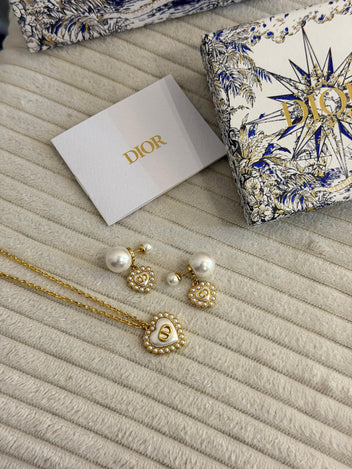 Dior Dioramour Heart Pearl Necklace and Earrings Set