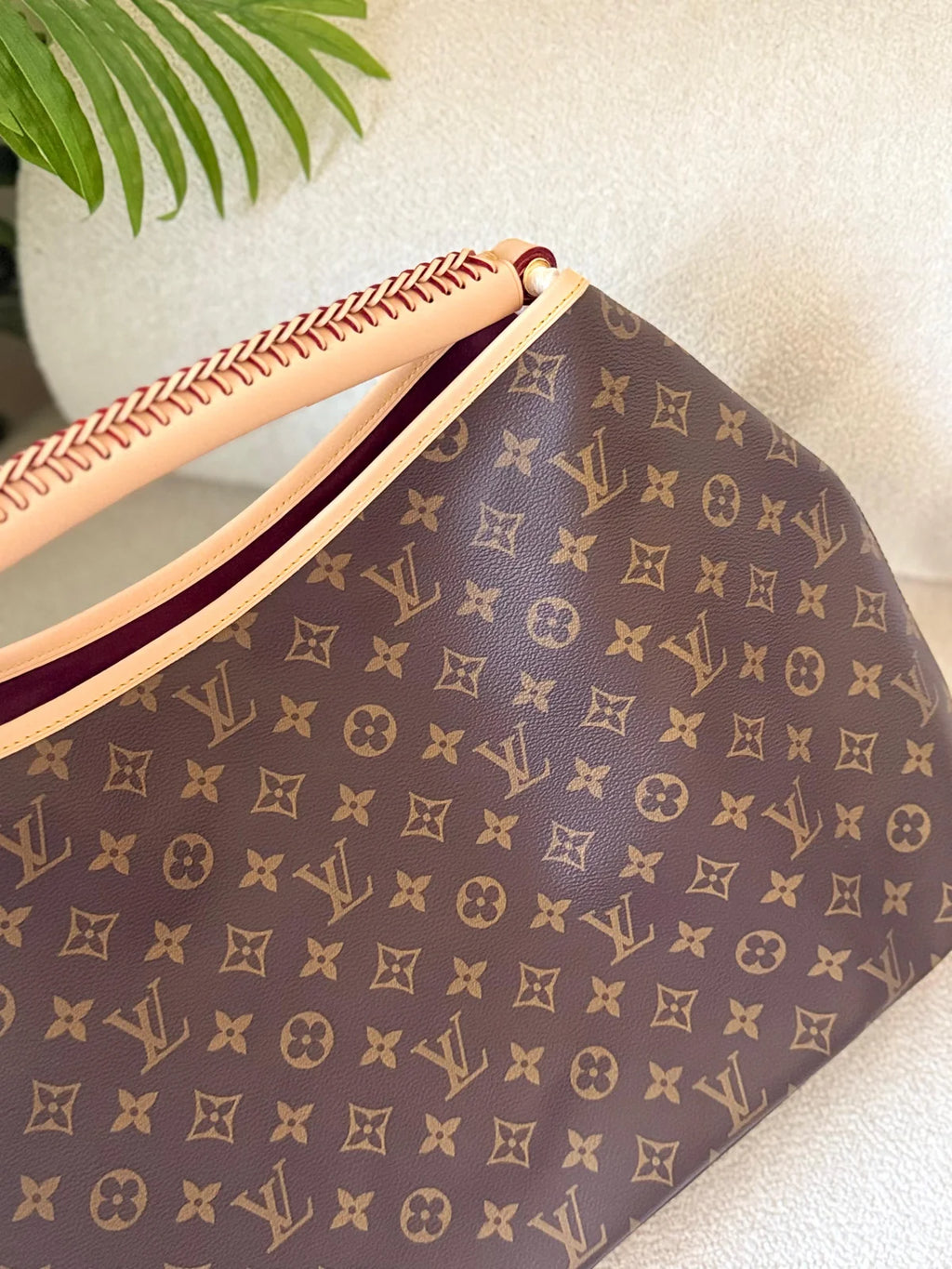 Louis Vuitton Again Hobo Bag
