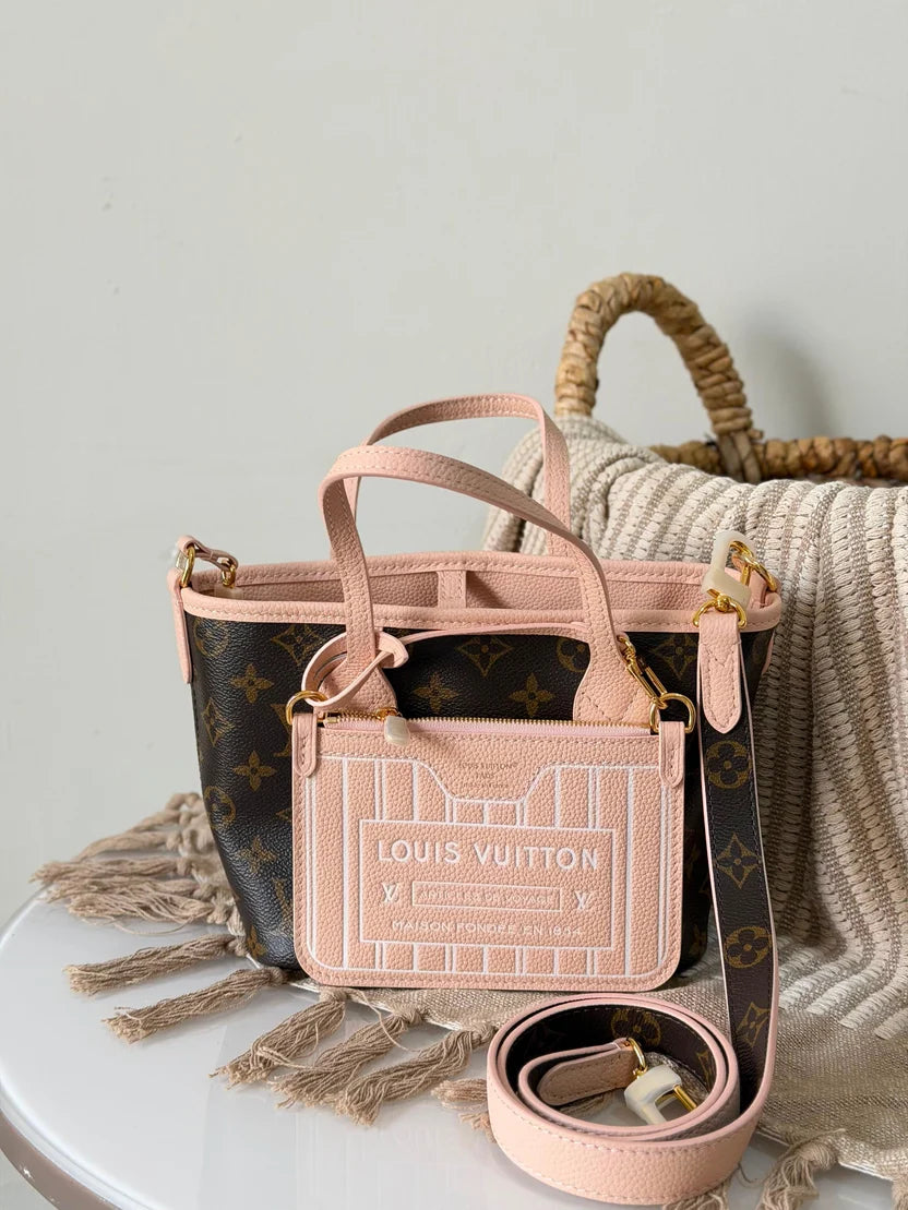 Louis Vuitton Neverfull Bandoulière Inside Out BB Bag