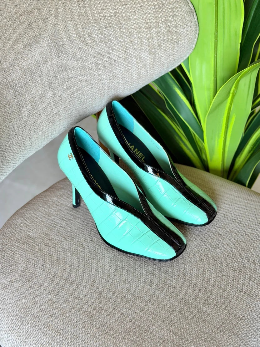 Chanel V-Cut Crocodile Embossed & Patent Calfskin Pumps