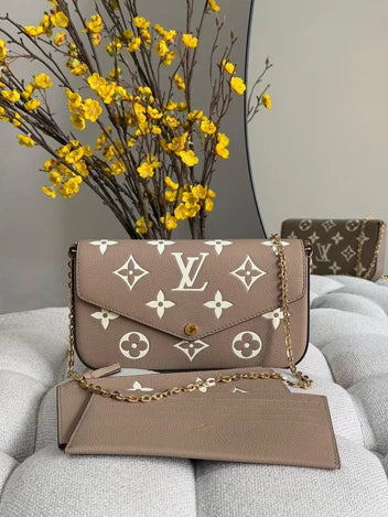 Louis Vuitton Pochette Félicie Bag