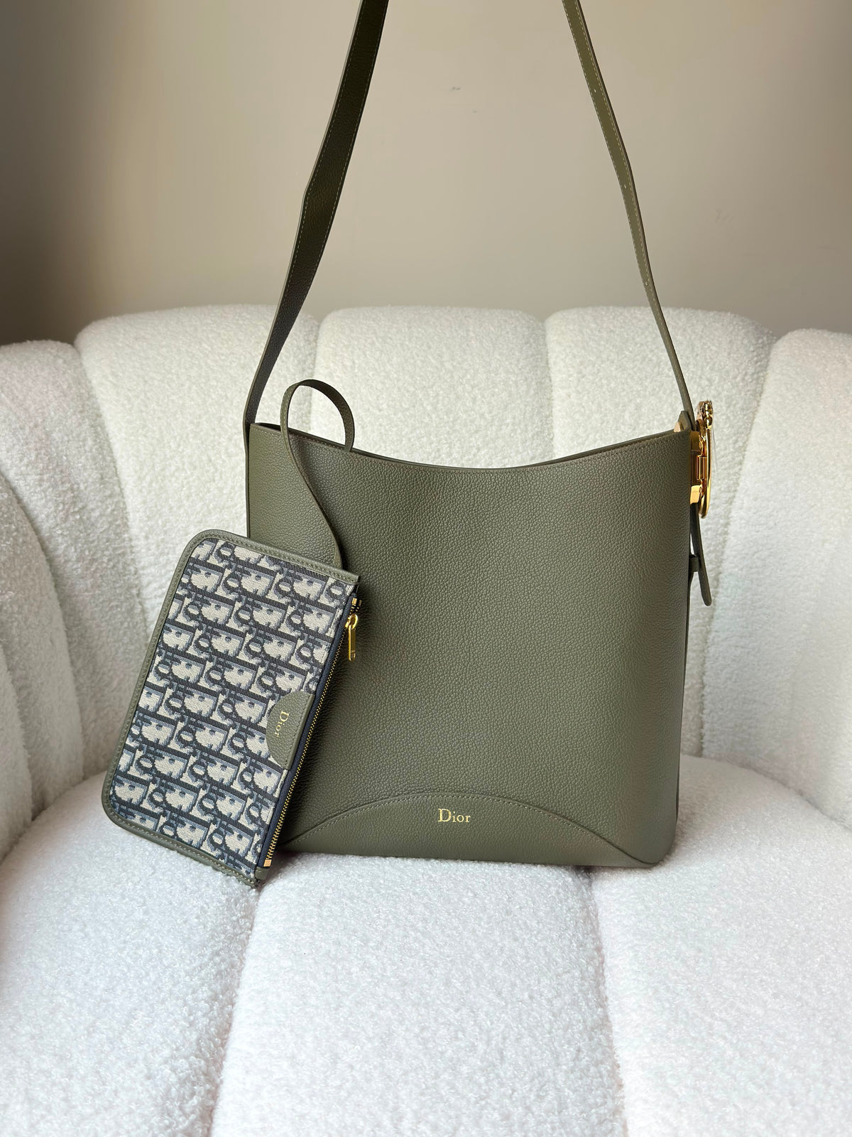 Dior Medaillon Bucket Bag (27 Cm)