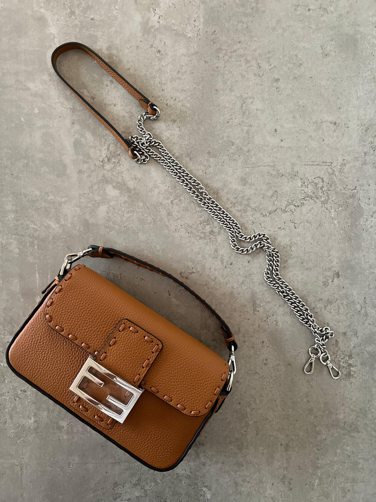 Fendi Baguette Mini size 19cm