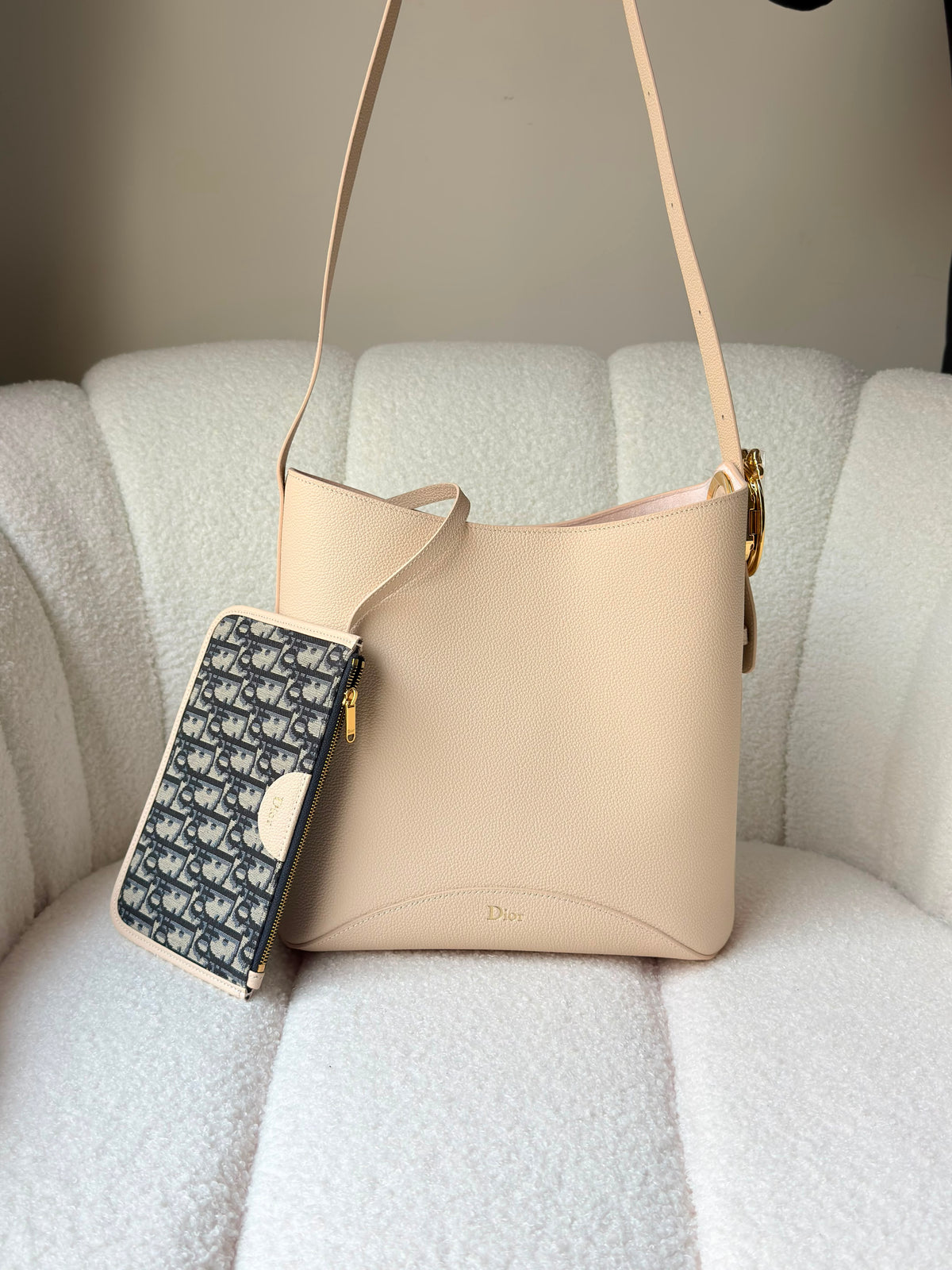 Dior Medaillon Bucket Bag (27 Cm)