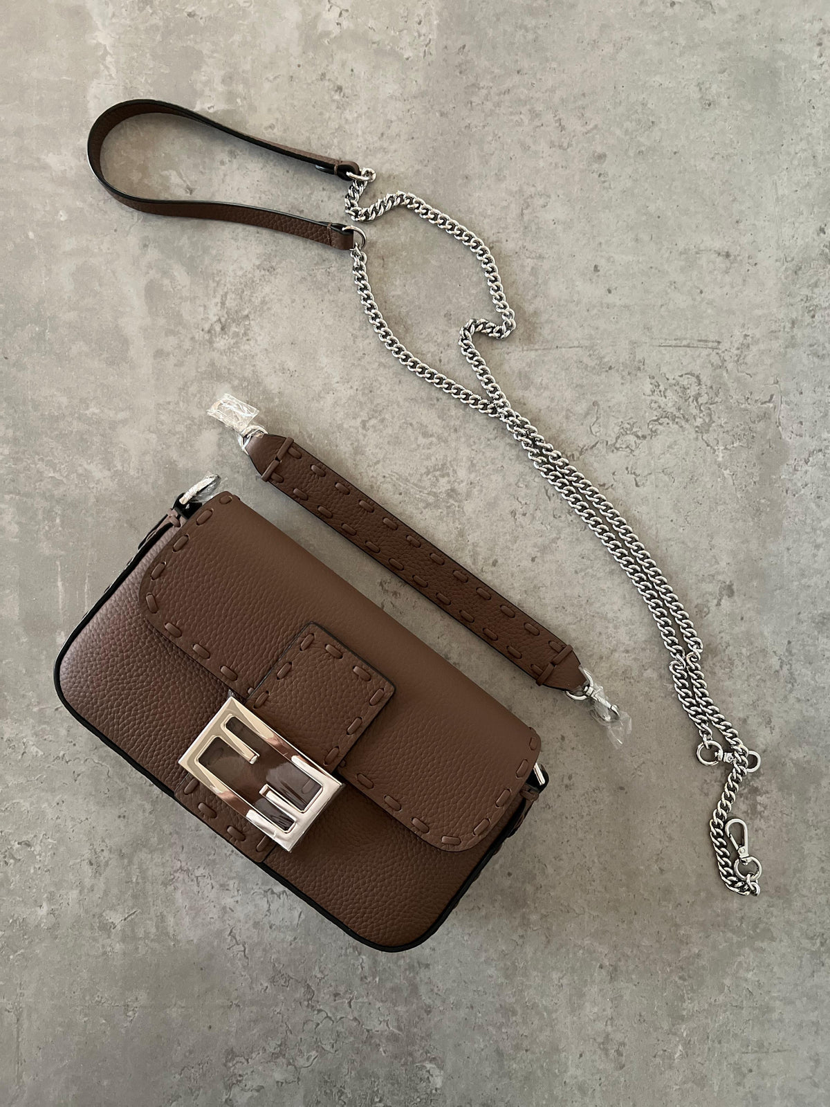Fendi Baguette Mini size 19cm