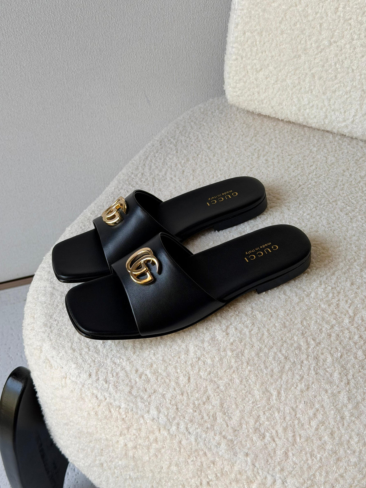 Gucci Double G slide sandals
