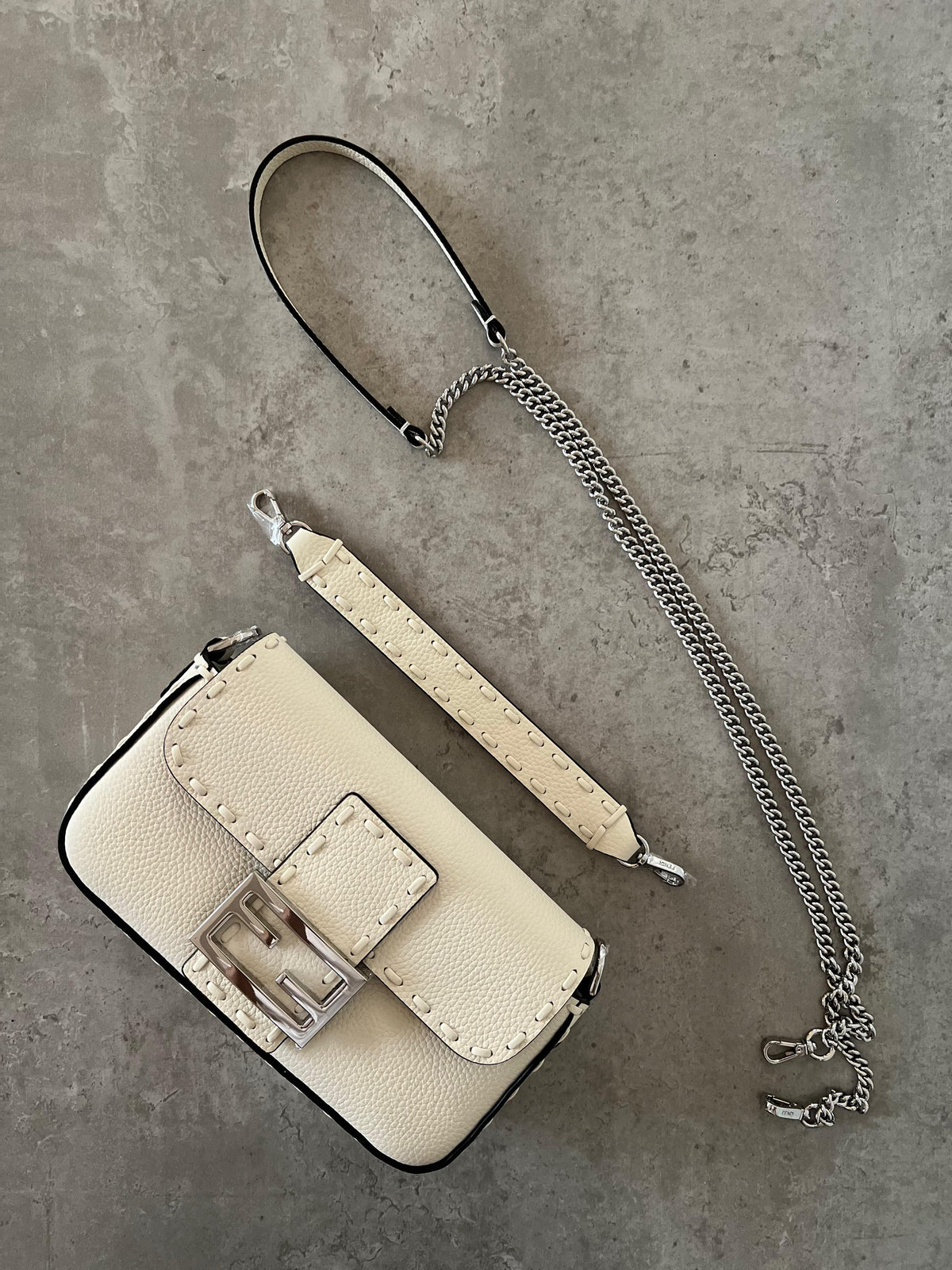 Fendi Baguette Mini size 19cm