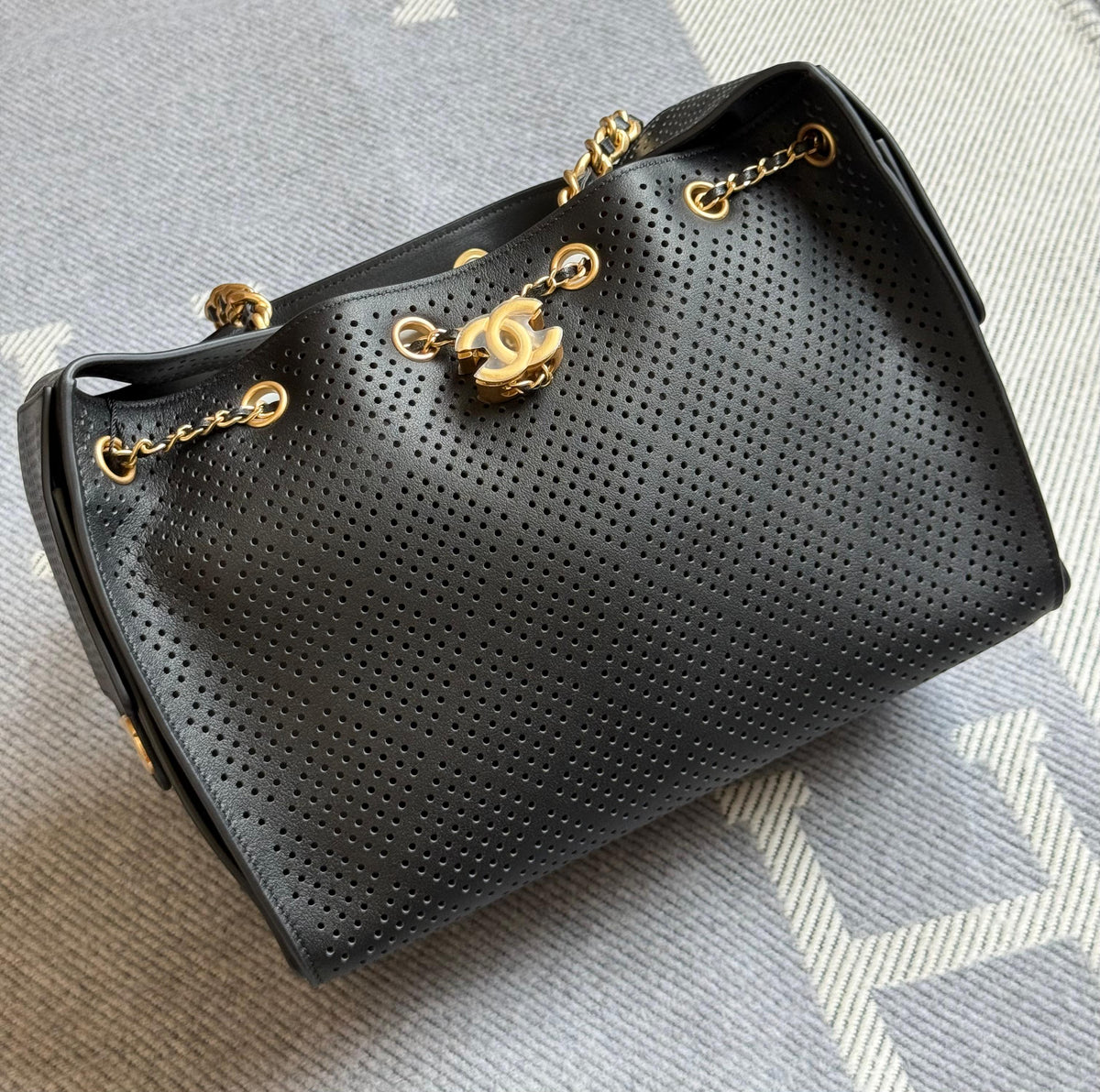 Chanel 25 Handbag Spring–Summer 2026 Collection (25 CM)